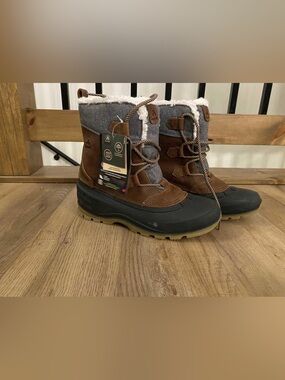 Kamik Brown and Gray Insulated Lace-Up Boots with Faux Fur Cuff